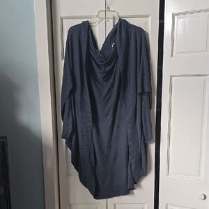 Elegant Gray Women's WRAP/SHAWL! Sweater